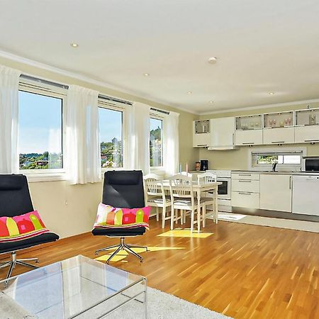 Cozy Apartment In Straumsgrend With Kitchen Bergen Esterno foto